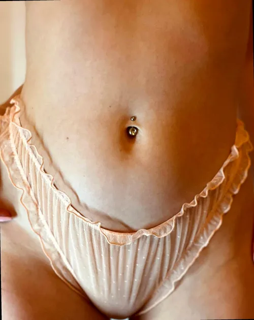 How far are you willing to go to make me moan all night long?!😏🩵