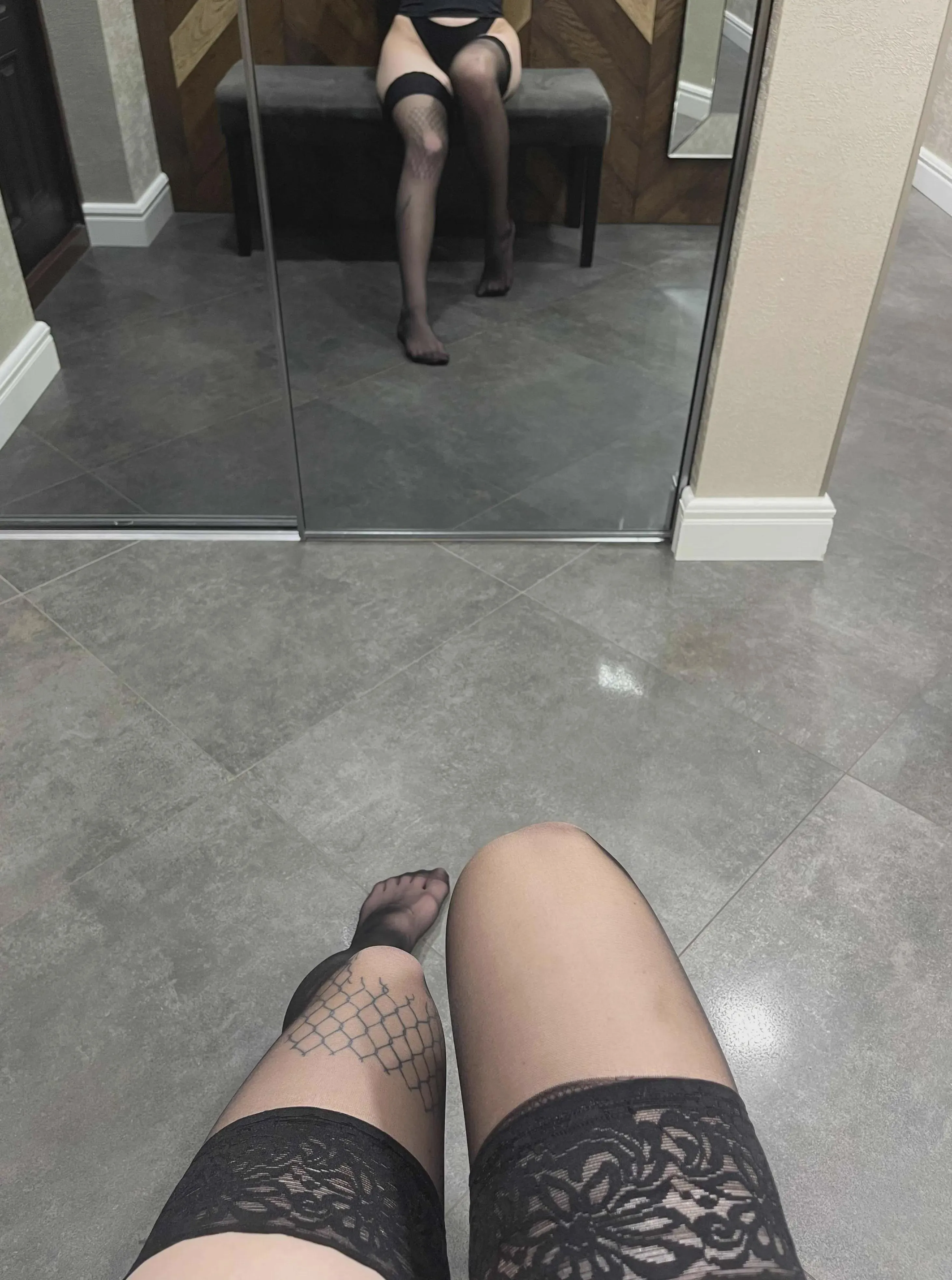 i cant decide whether to wear stockings or not