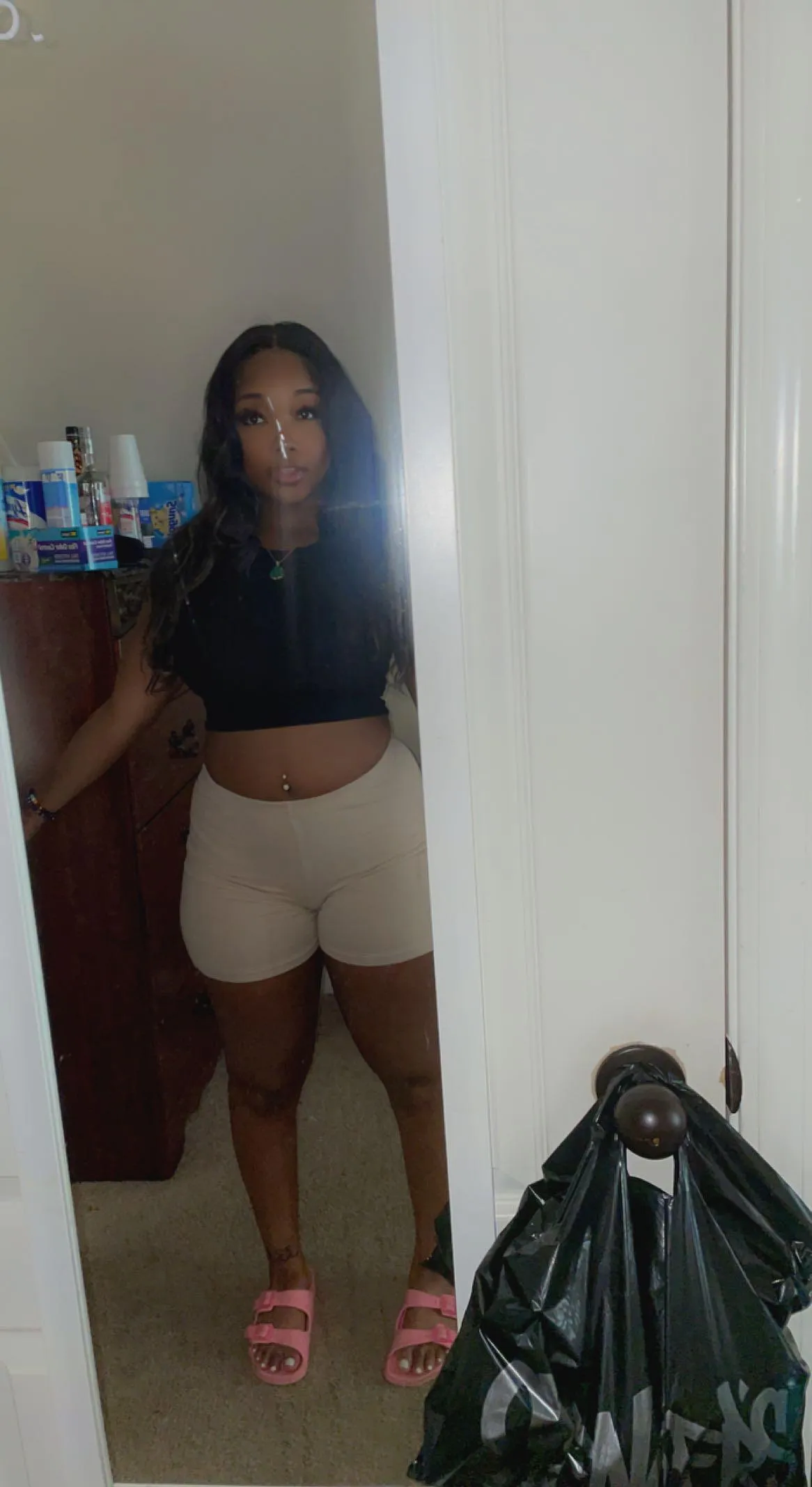 I dominate ur mind body and wallet😈🖕🏽