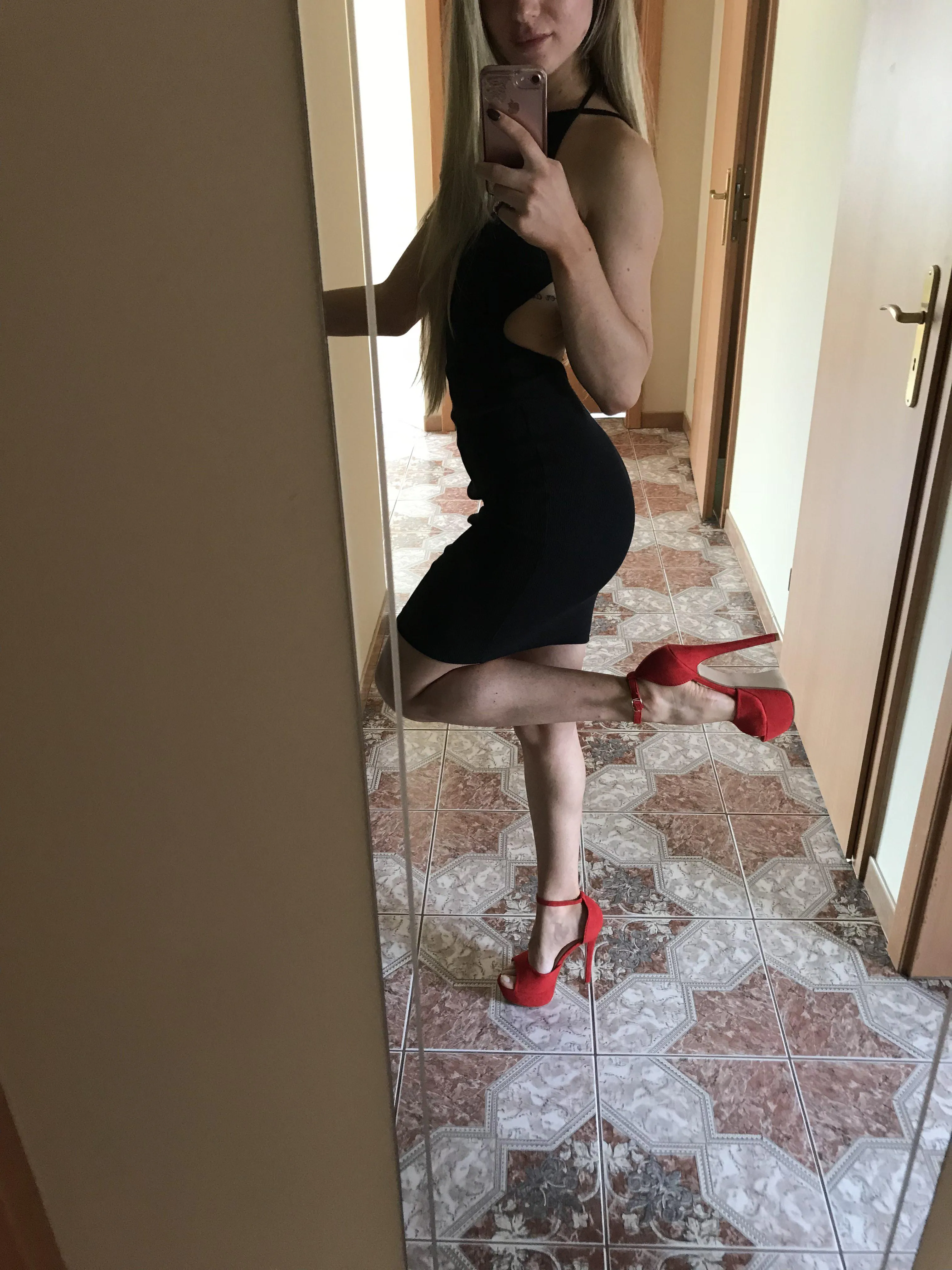 No problem for my red heels to seduce you