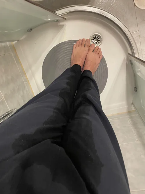 pee holding challenge