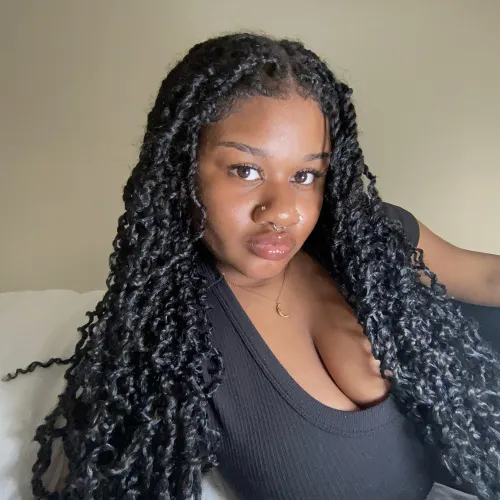 Pretty girl so of course I get paid to exist