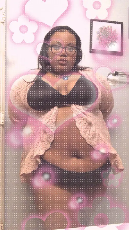 Pretty in pink 💞🖤