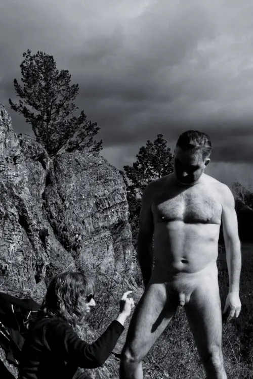 taking the temperature, it's cold