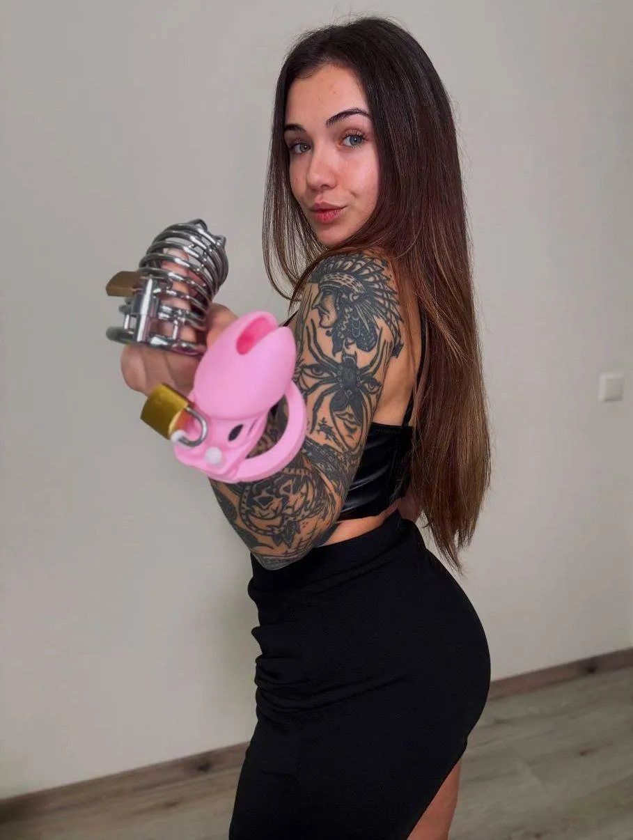 Tell me your favorite way to cum and I'll tell you how long you'll stay locked... 🔐