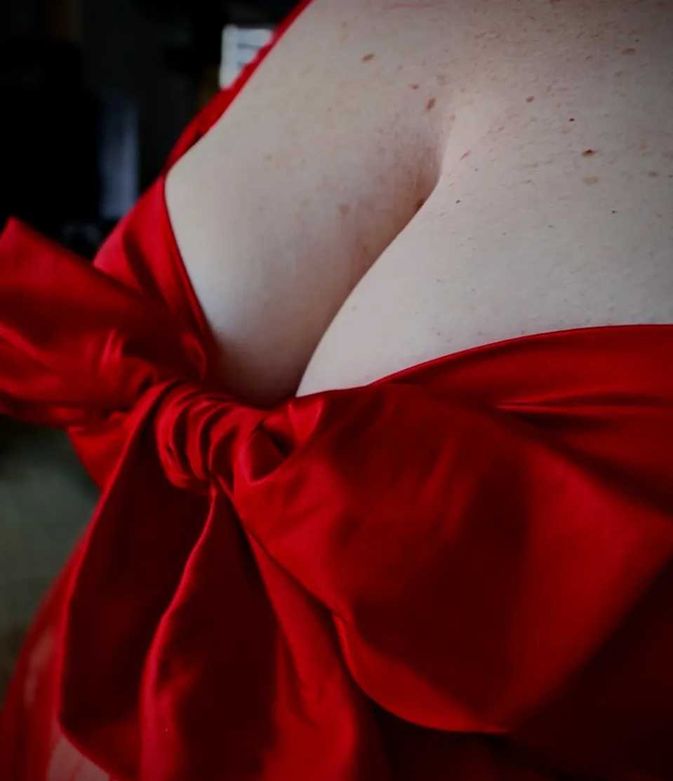 You have my permission to trace the freckles