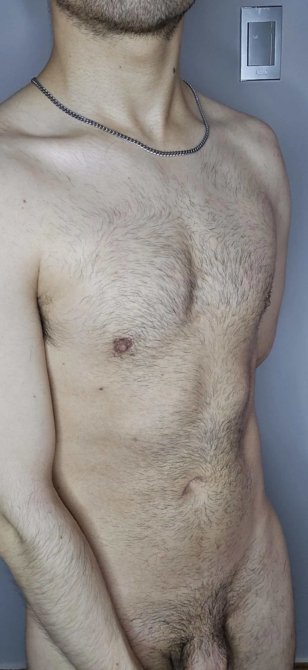 [20] haven't shaved in a couple of weeks