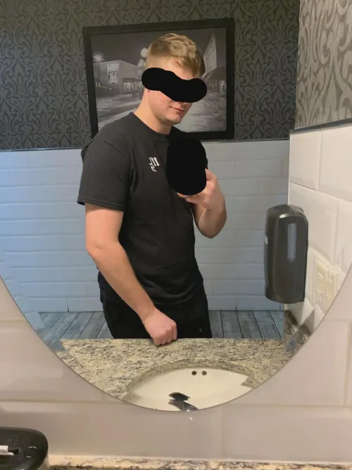 29m4f/mf south of (STL)