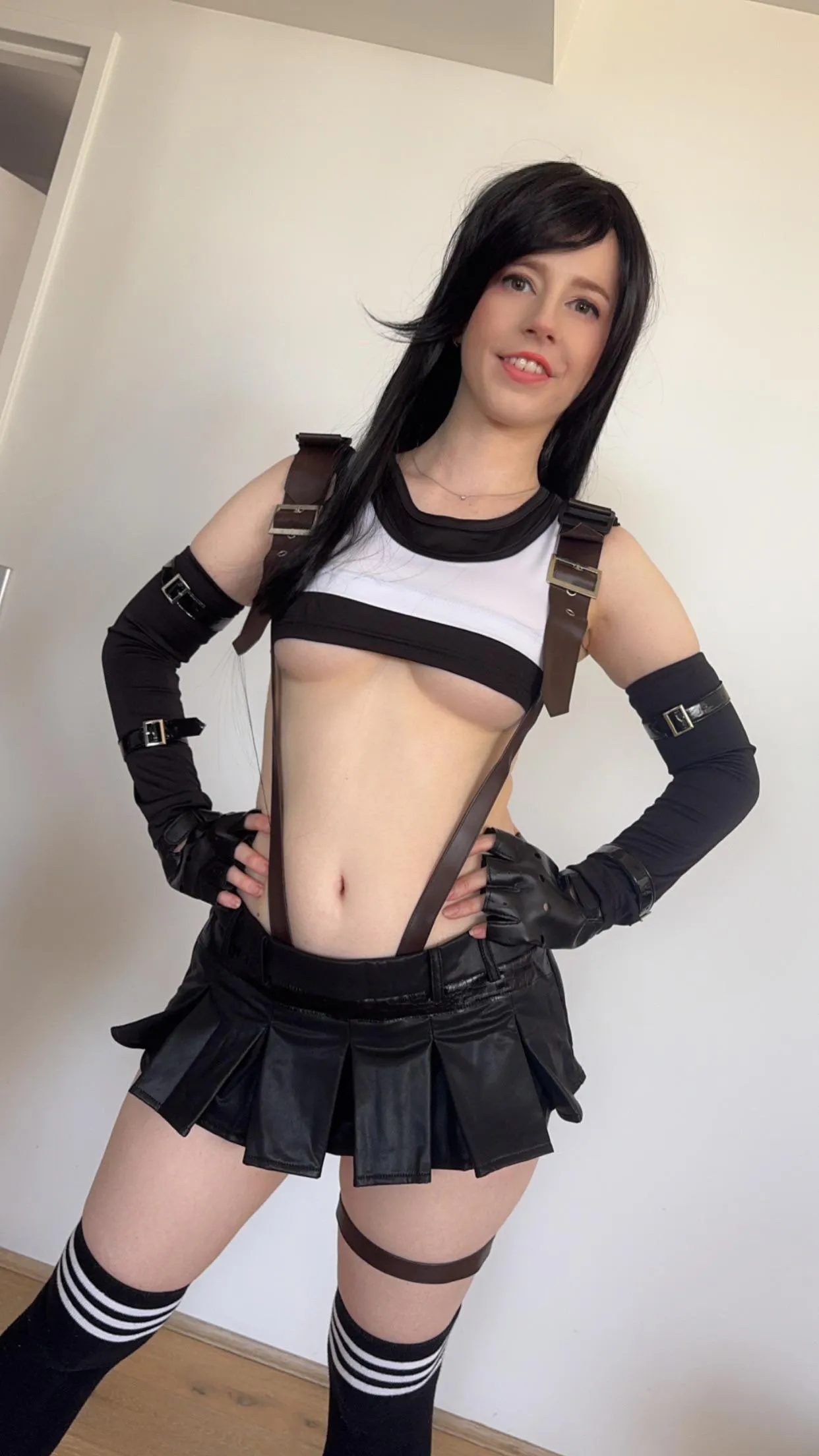 all i wanna do is be your wife and dress up in cosplay all day :3