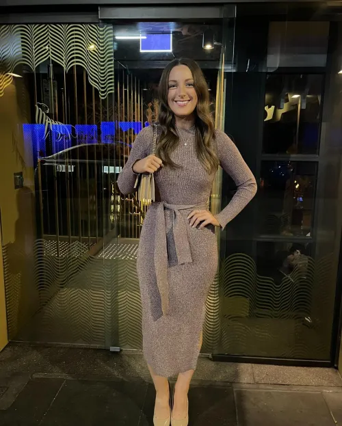 Any guys like to strok over a married woman ?