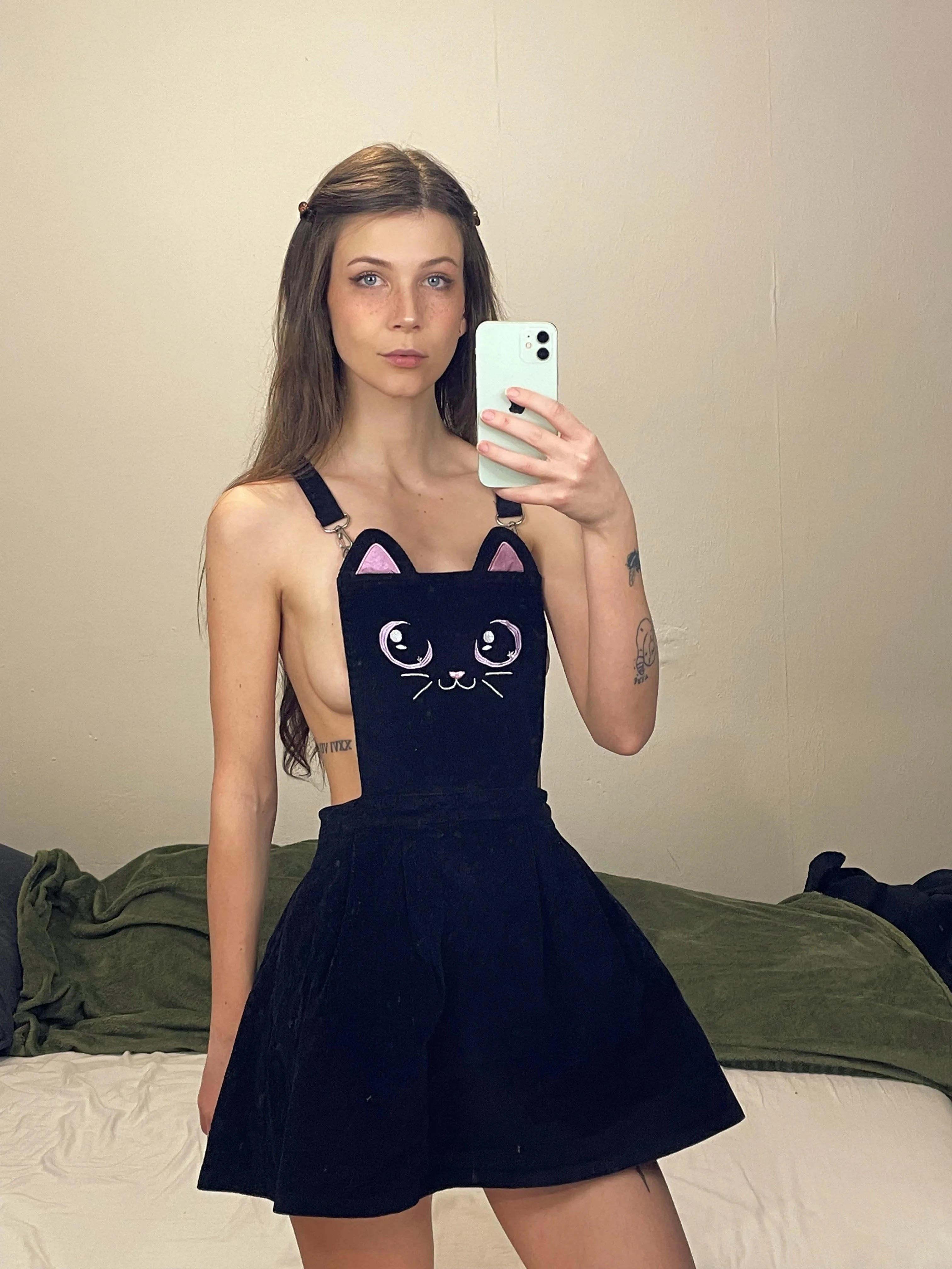 are overall dresses welcome here?