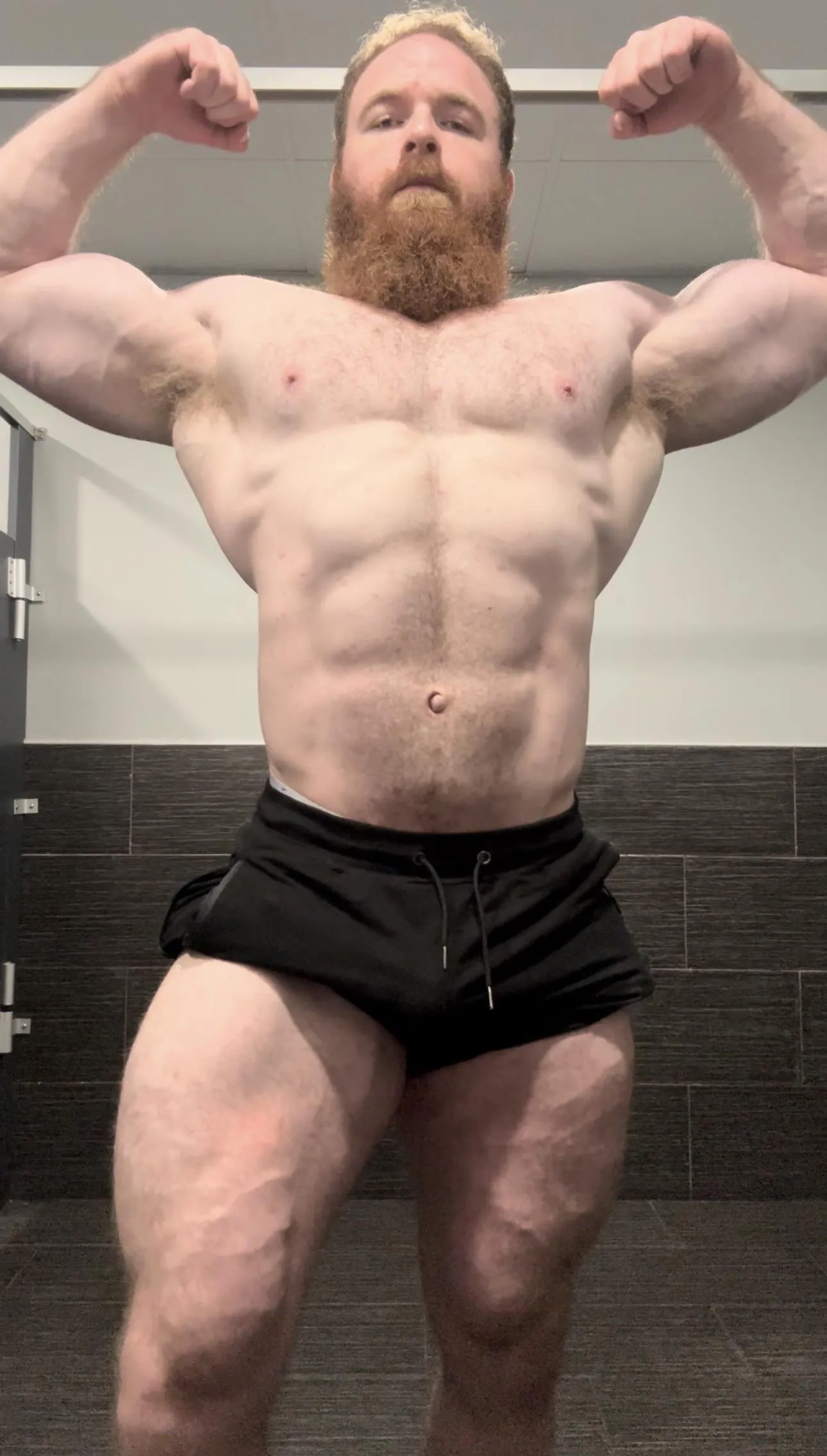 Barely even flexing at all 😮‍💨