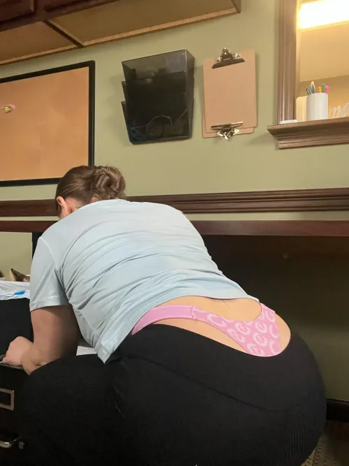 Don’t mind me while I file paper work at the office! https://hoo.be/annaxxo