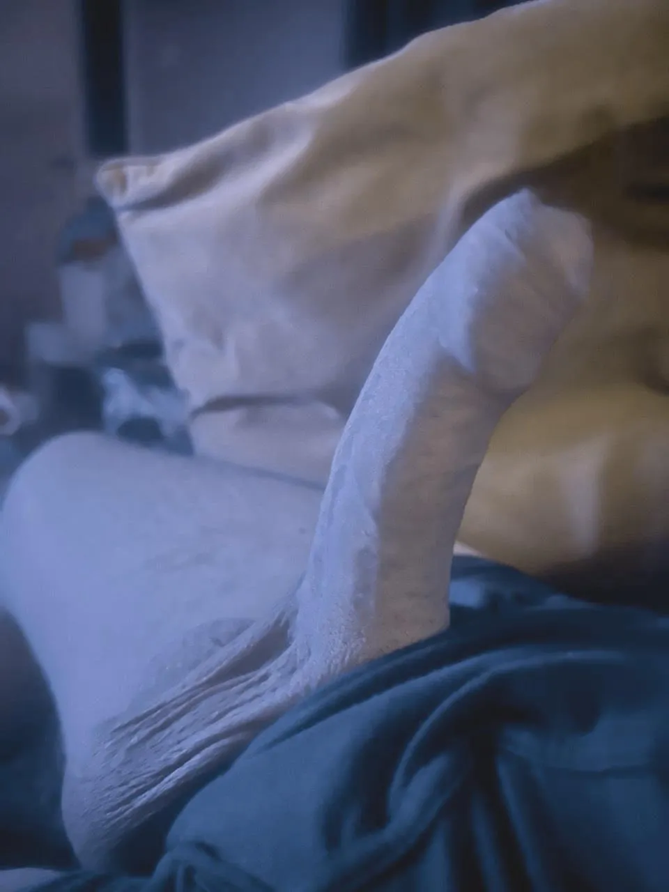 Good morning you beautiful people! ❤️ I’m up and standing to attention 😉😈 what are you doing today?