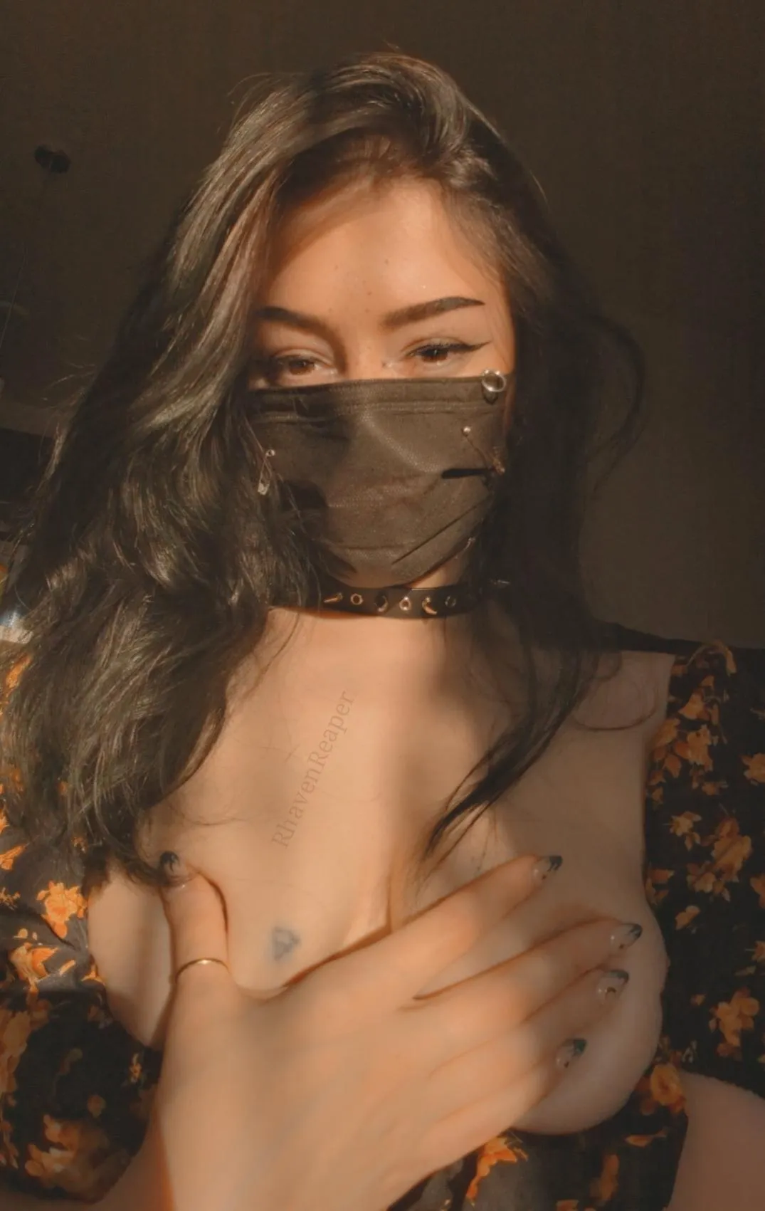 Goth girls 🤝 Sundresses