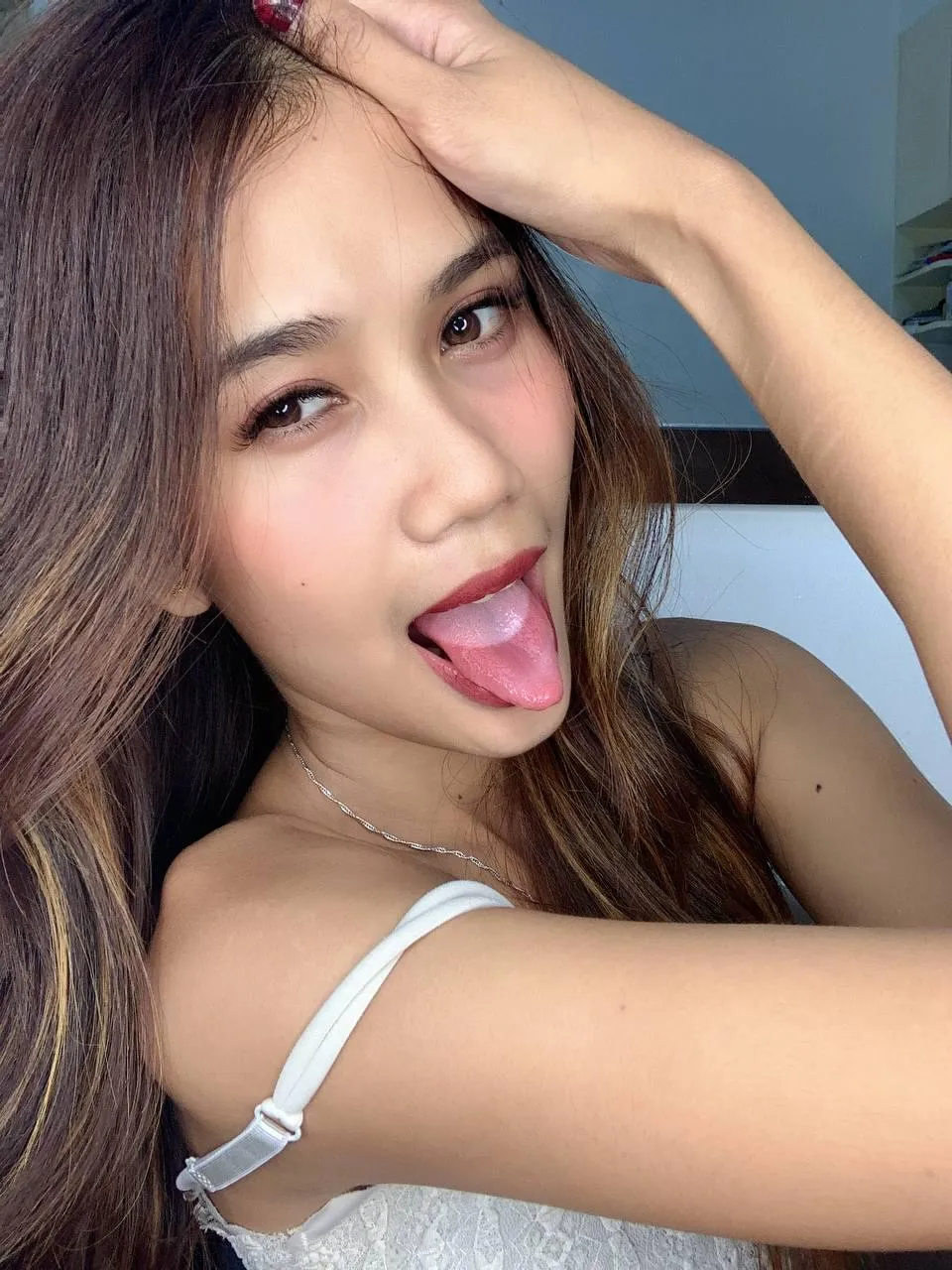 I feel horny can someone help me to release it?