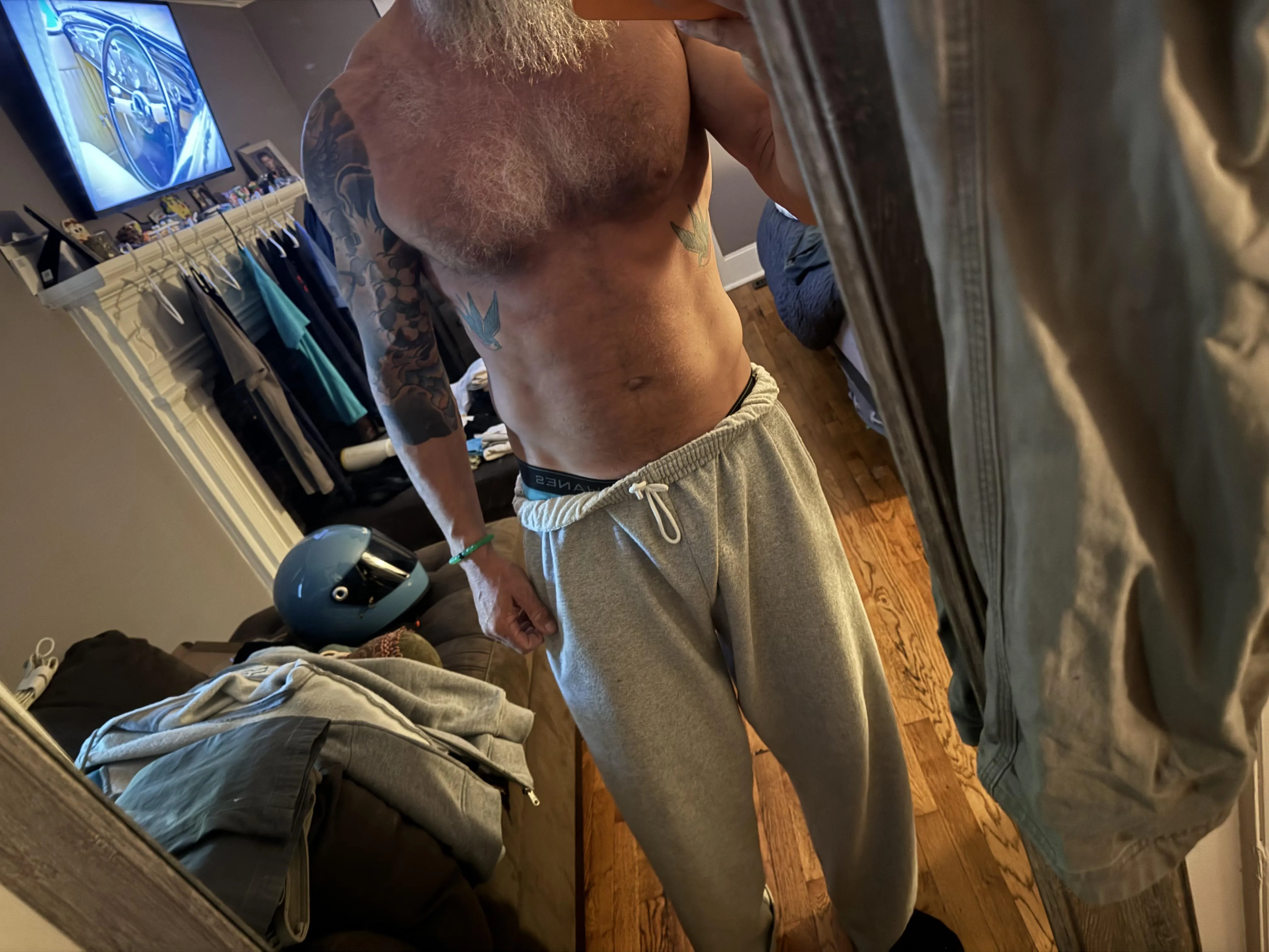 I’d love to find a Charlotte Milf or couple!!