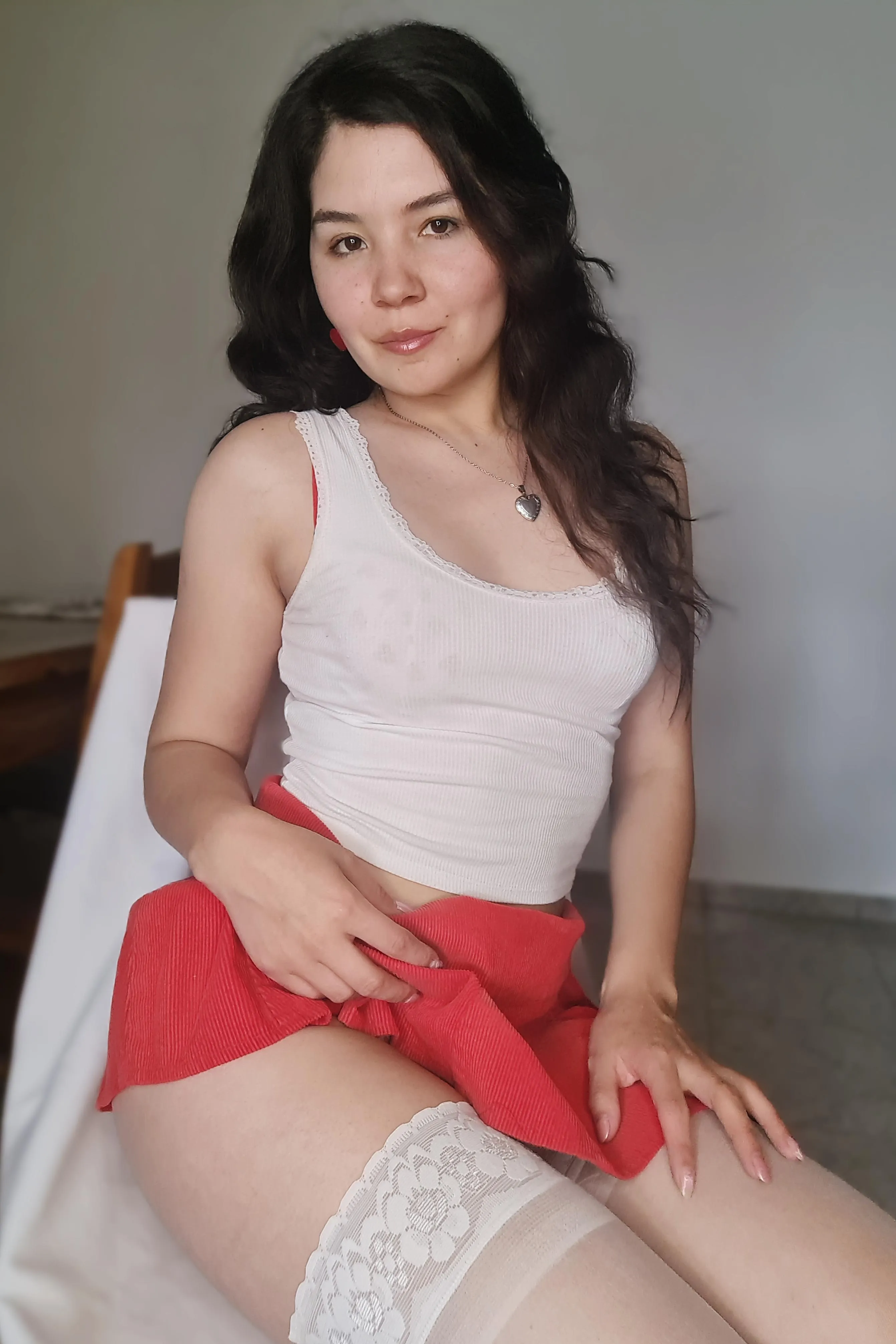 Let’s play a game: you stare, I smile. You lose.