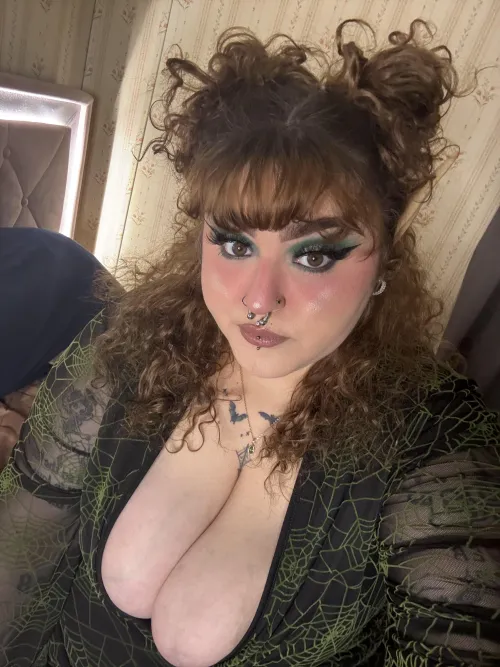 staying up late gooning ? might as well send while ur at it💲🤷‍♀️