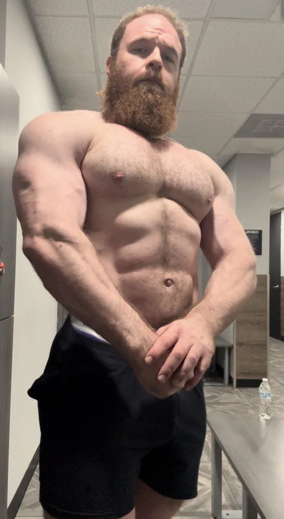 Thank you to the added calories for going to the right places 🥥💪🏻