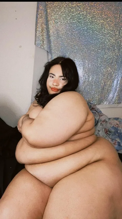 When one belly gets bigger than the other 🤭