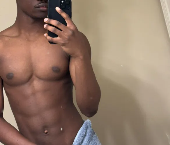 [18] Fresh out the shower