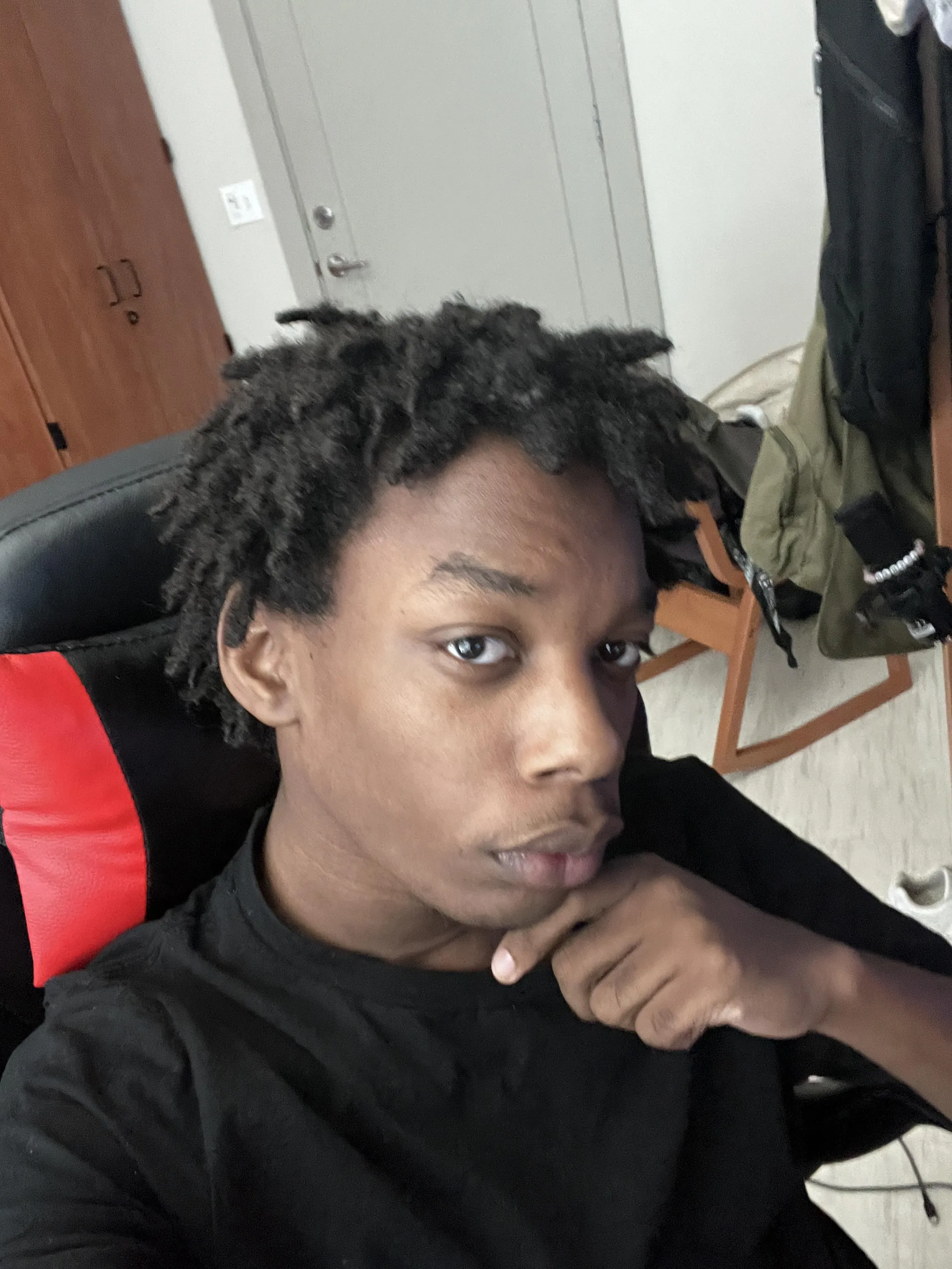 18m4f LSU college student looking for a hookup. Any age is fine just hmu