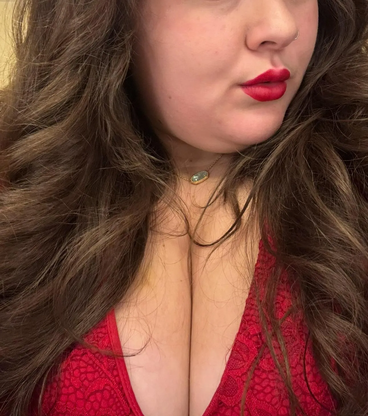 fresh red lip 💋 [Return Our 3P Tools/Apps]