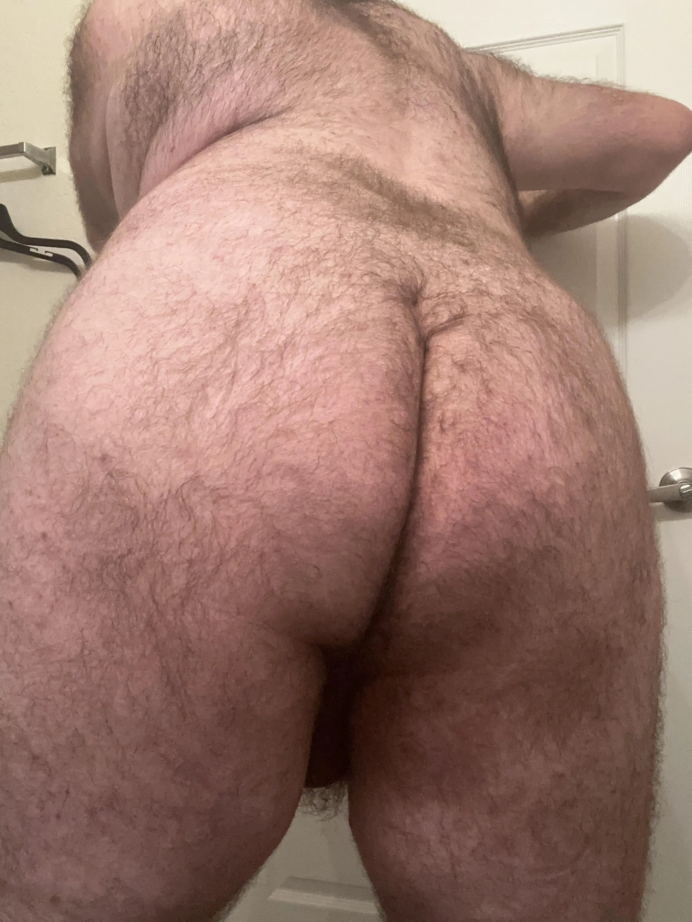 Haven’t posted for a while, didn’t want you guys to forget my big hairy ass ;)