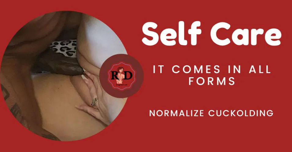 I find large black cocks will take away a lot of my stress and leave me very happy. I try to make them part of my self care routine as often as possible. Loyalfans.com/roxydover