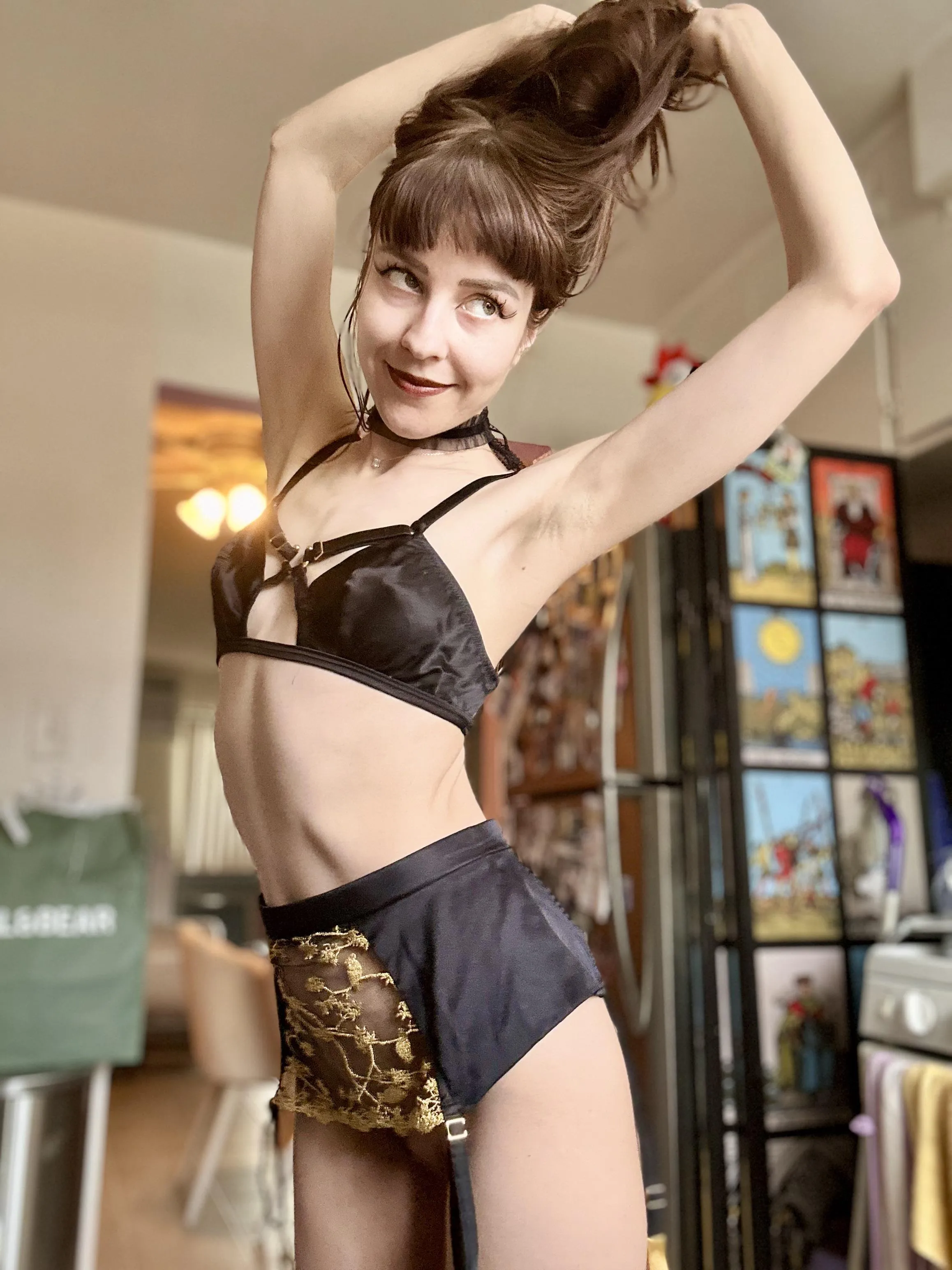 I love sexy black lingerie, what about you? 🖤