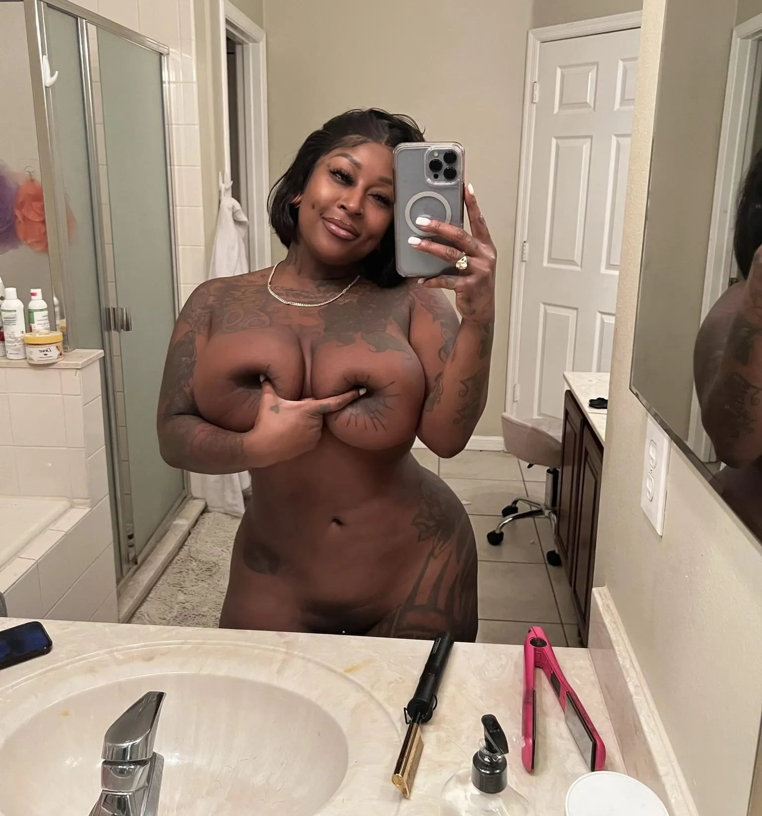 I love taking nudes 🥰