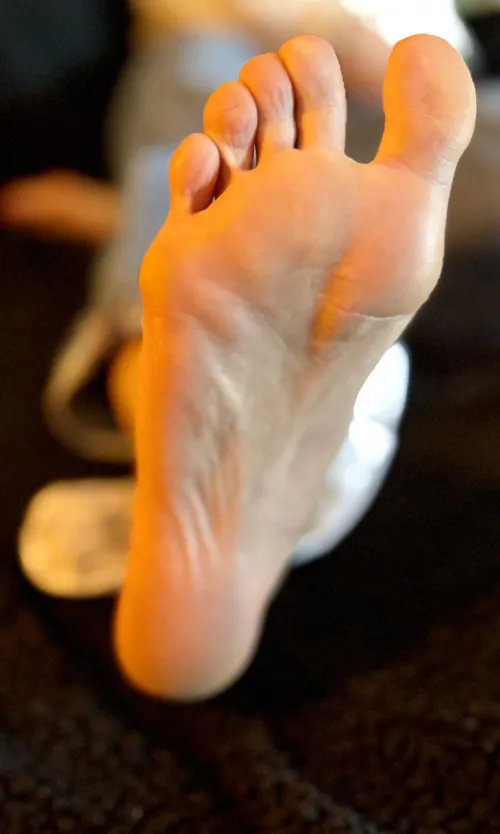 I see you staring… wanna get even closer?😉✨