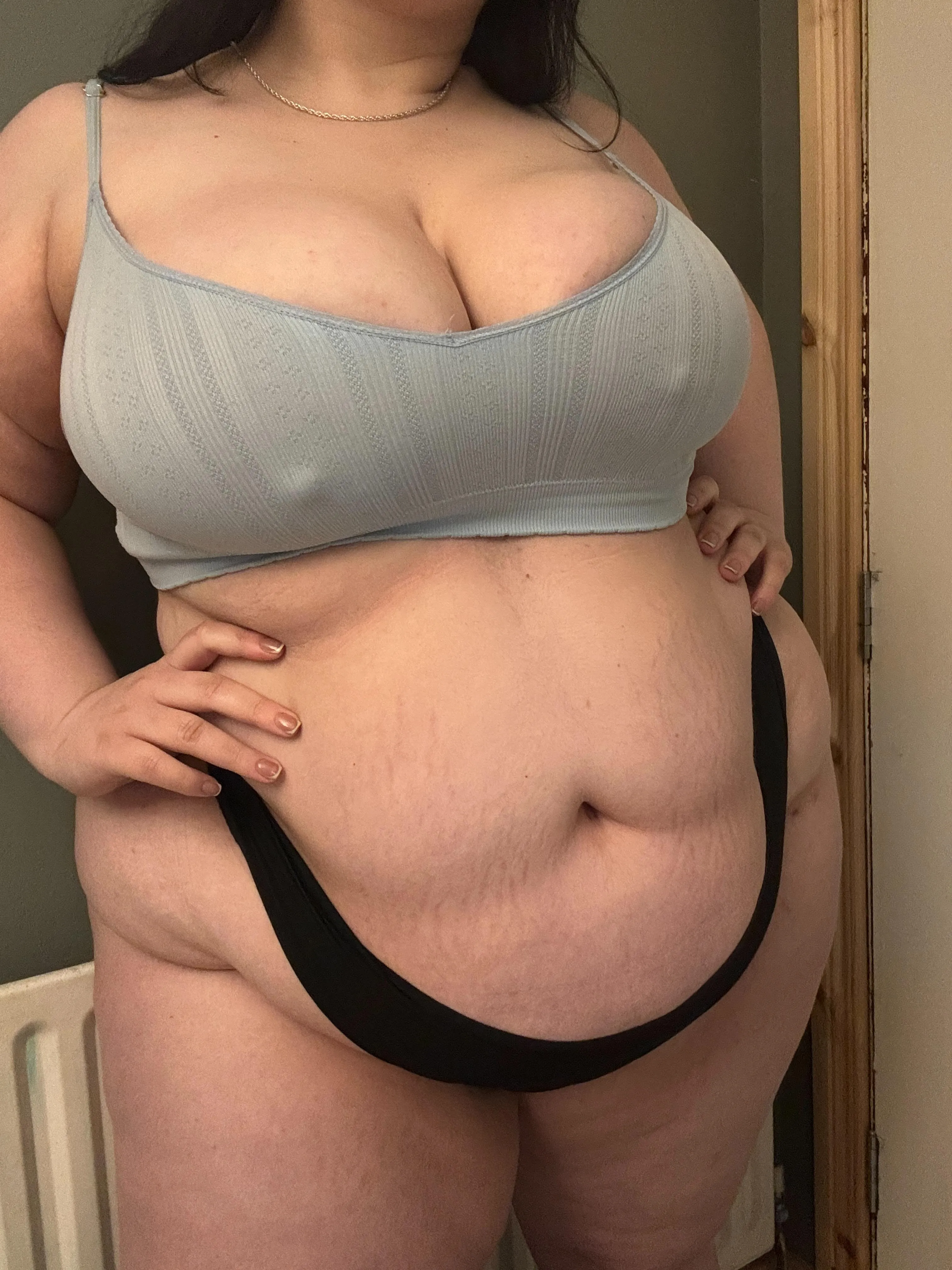 im so bloated! feels like im about to explodeee