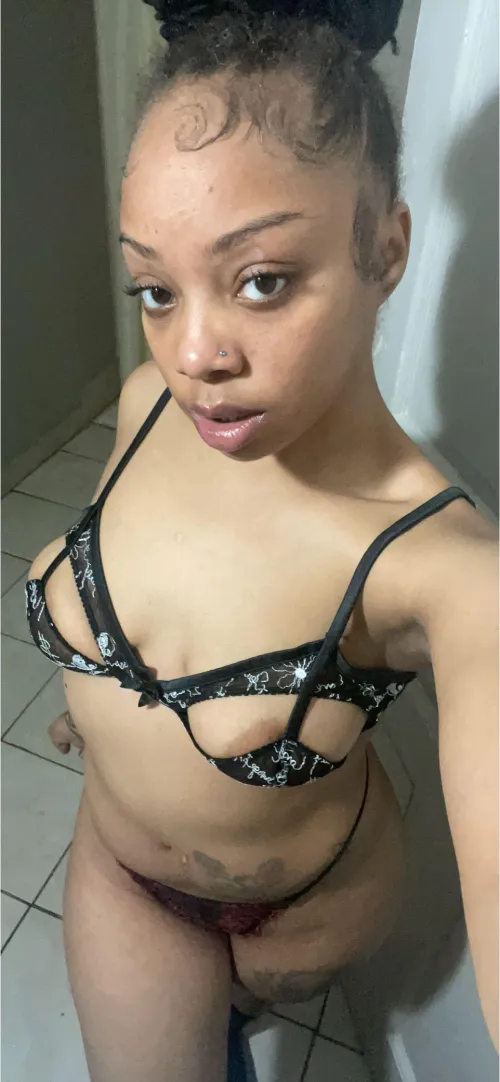 Show me your dick and play with me