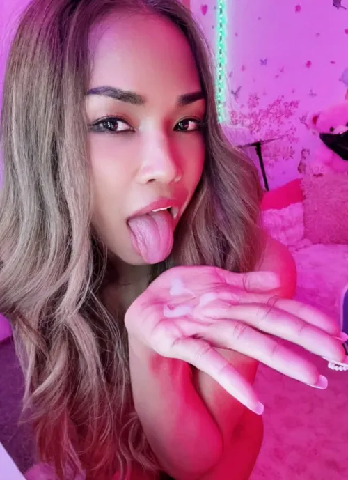 Straight boys, unleash your wildest fantasies with me