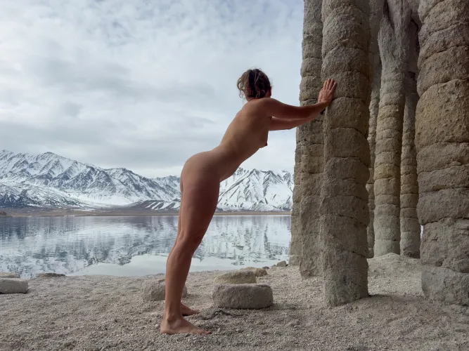 Sure there is snow....butt it's so beautiful 😜