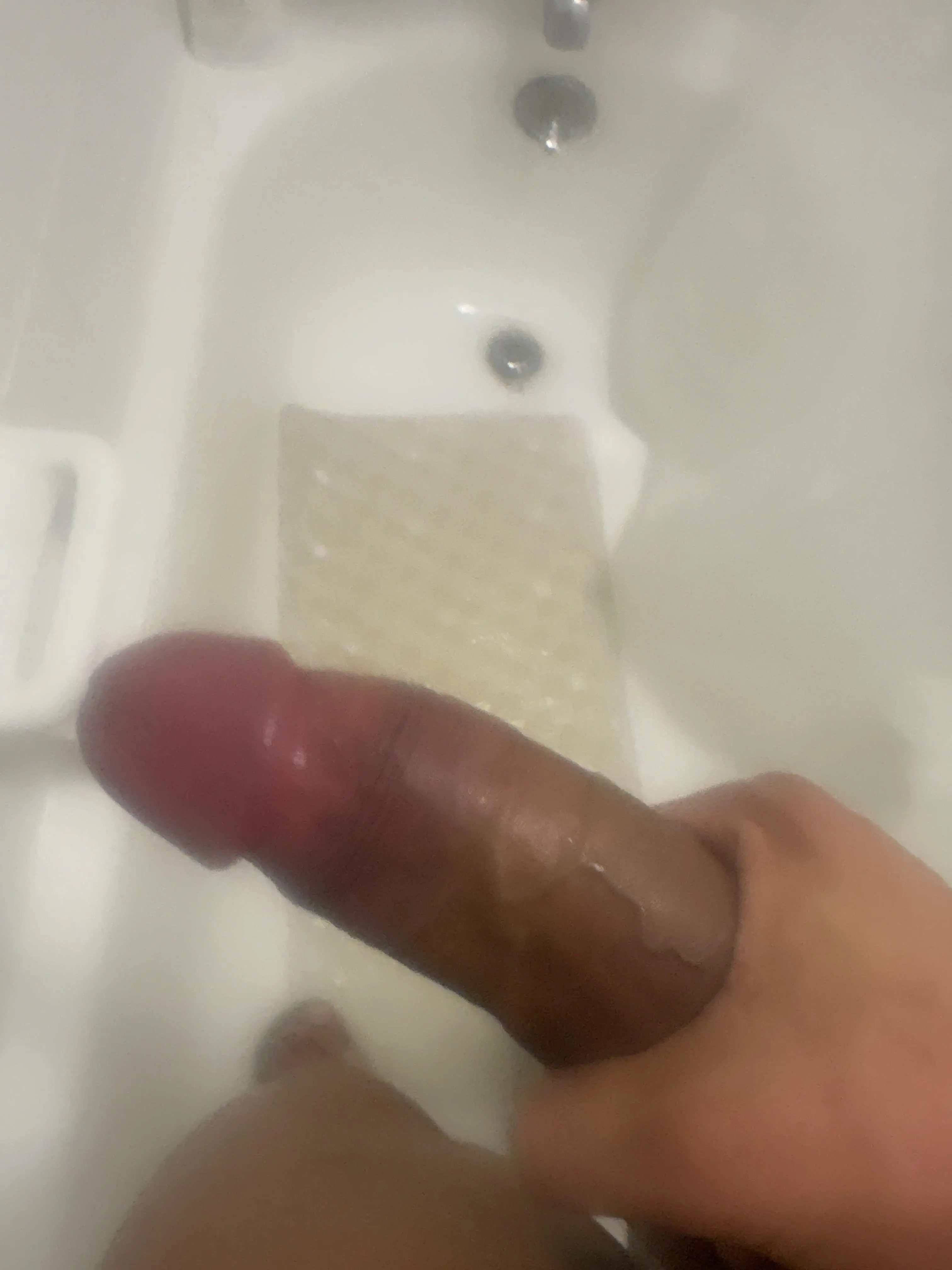 Tengo 26 años soy Nuevo alguna interesada