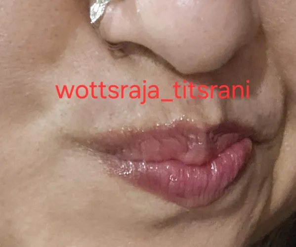 Thank you for 1k guys.I always thought boobs were the most attractive part in me but you guys proved lips are. So this is for my fans. 🥰 C 4 [C]/[F]