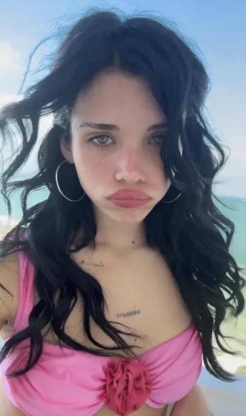 Too cute. Love her lips 