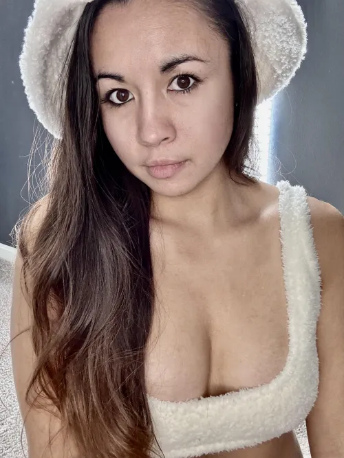 White hat to match my white top.