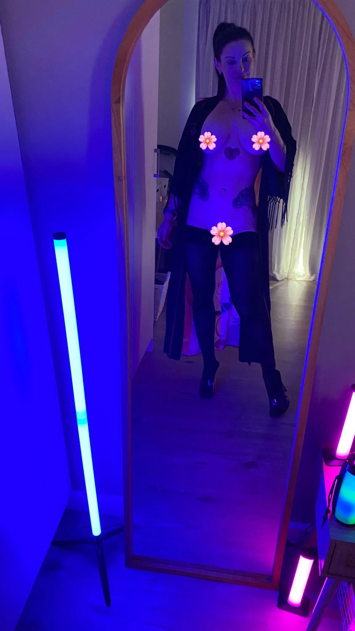 whoever like this will get a surprise (instant)🥰