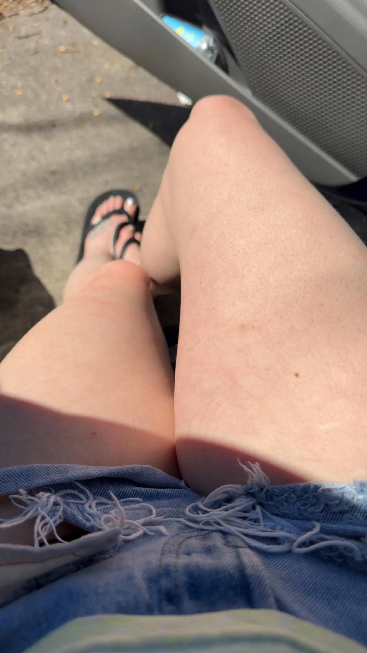 Would I catch your eye if you were on a call and saw me?