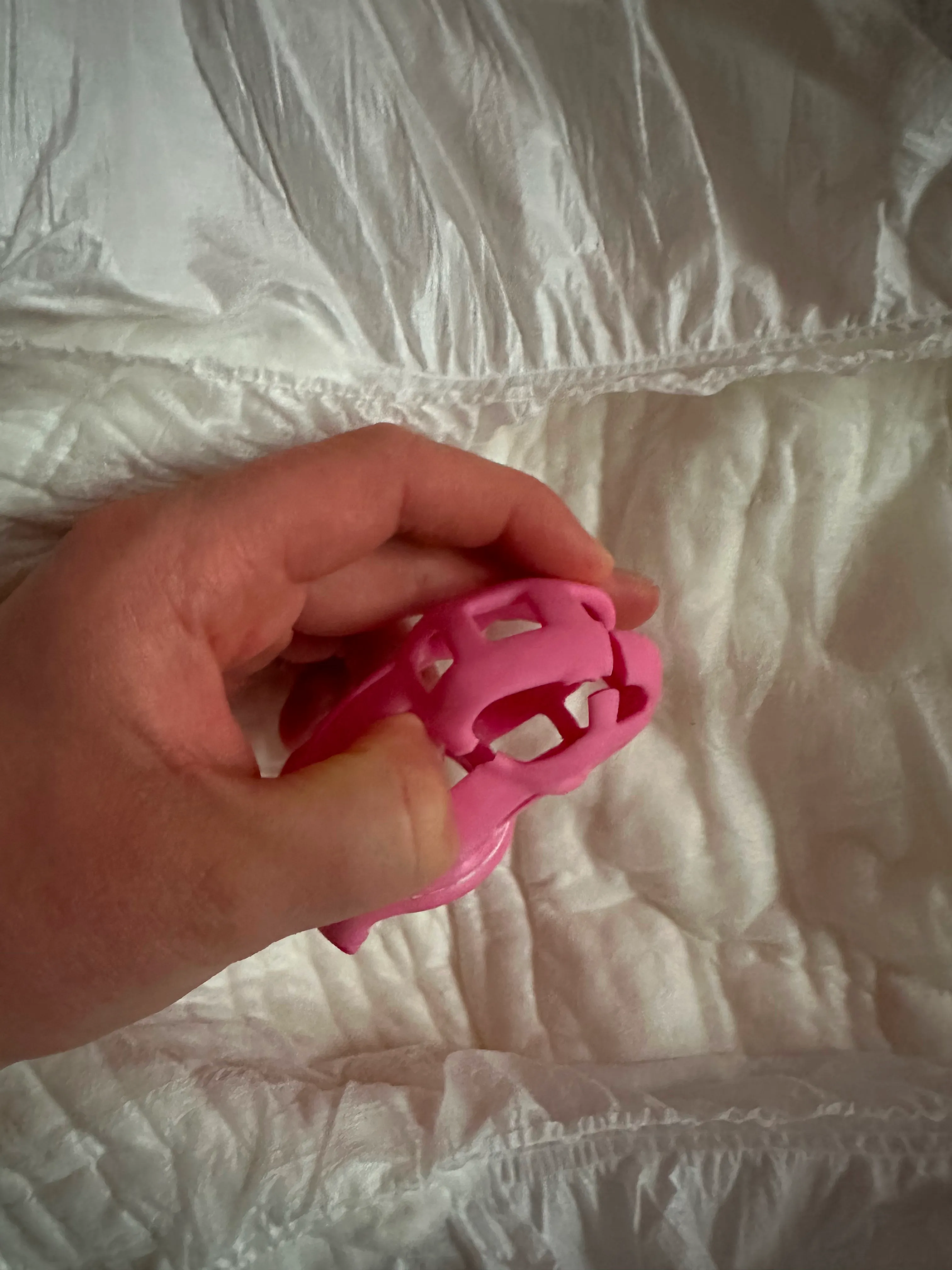 Y'all... I guess I'm too big 🤣  Anyway, rip my cage...