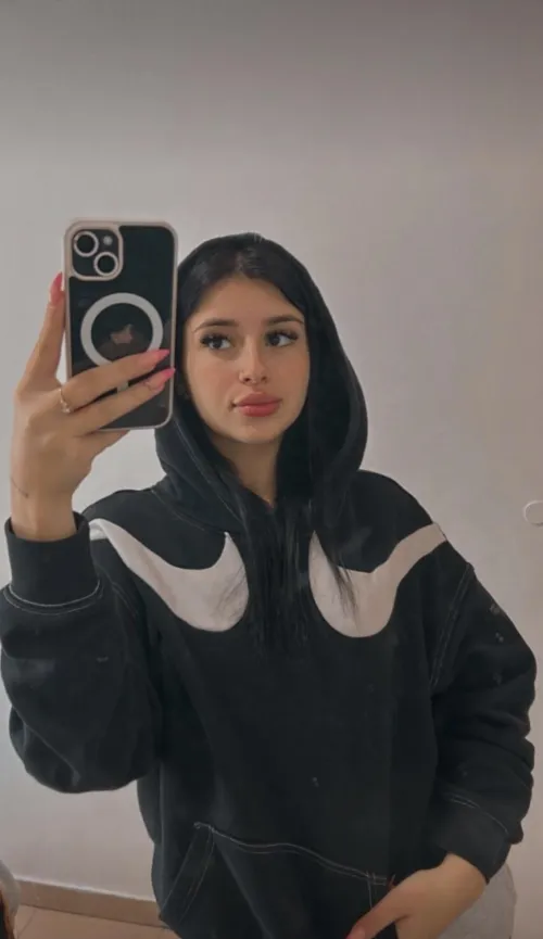 You can’t ignore my cute lip pump