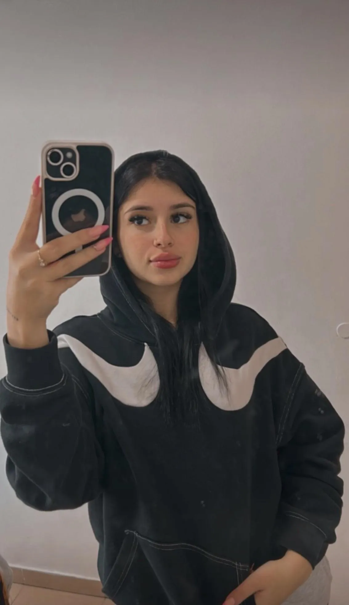 You can’t ignore my cute lip pump