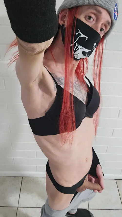 Your favorite E-Chic with a dick is waiting to serve you