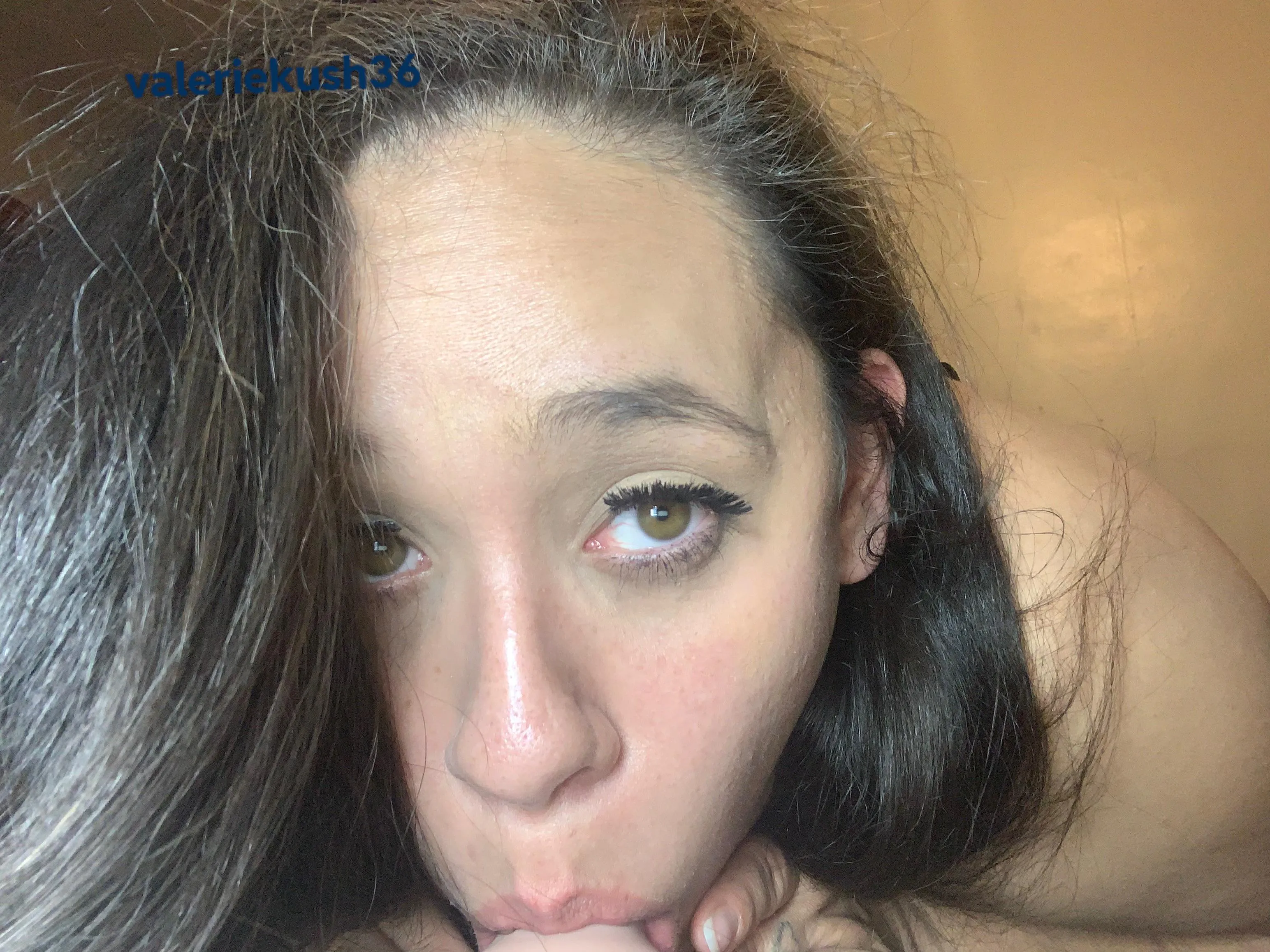 22yr old mom, everyone asleep, practice time