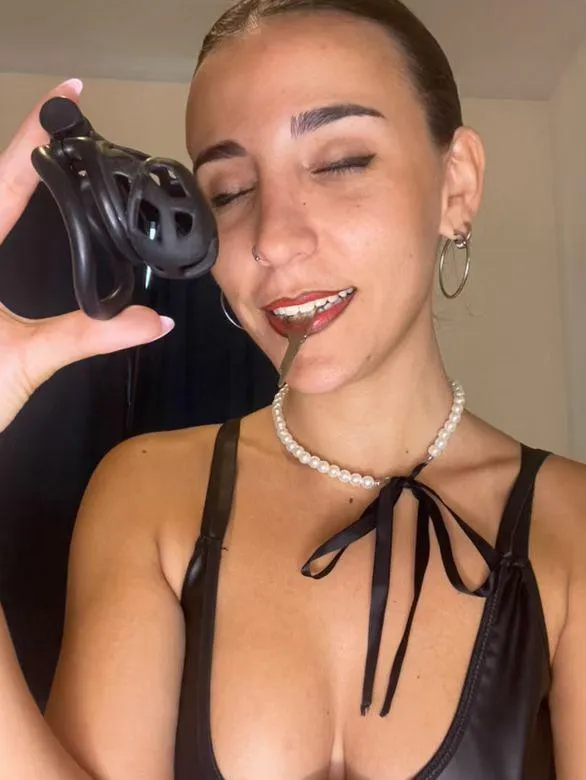 A professional keyholder is what you need