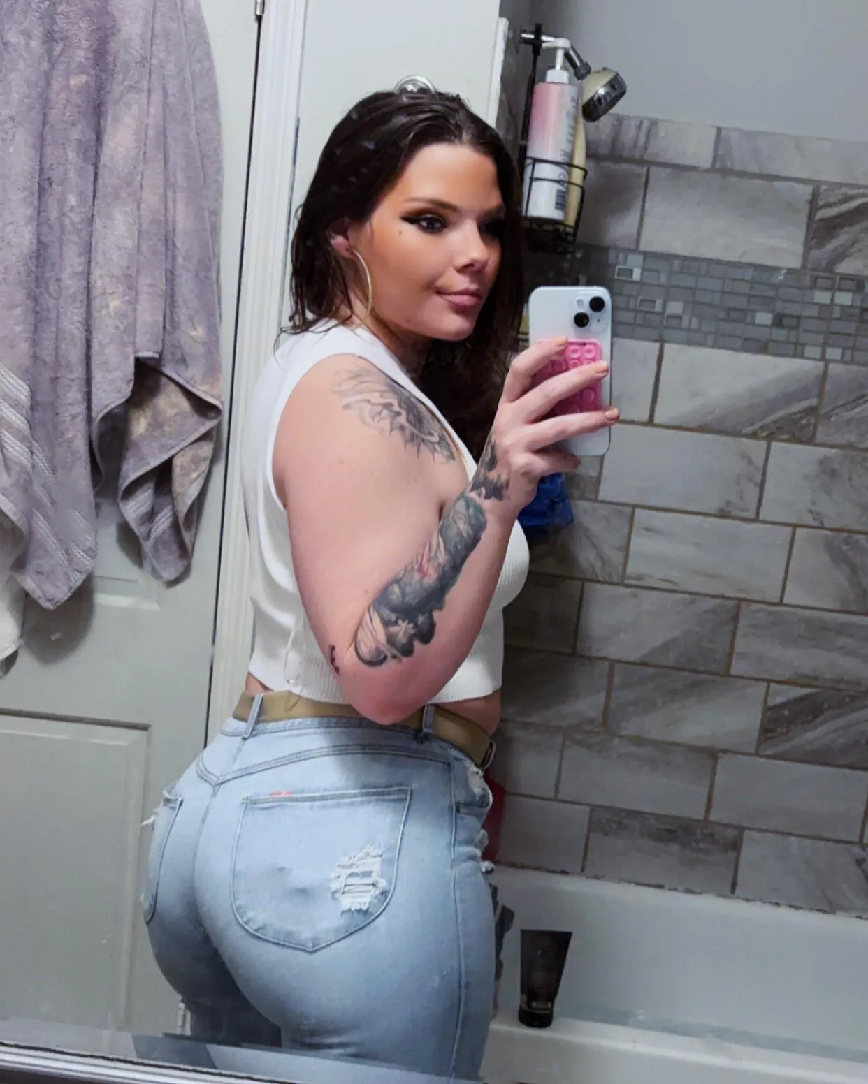 Anyone here , who would be down to make content together? Info is in bio